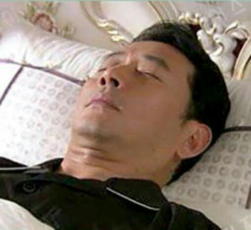 졸려 잔다 잘래 불꺼 잠