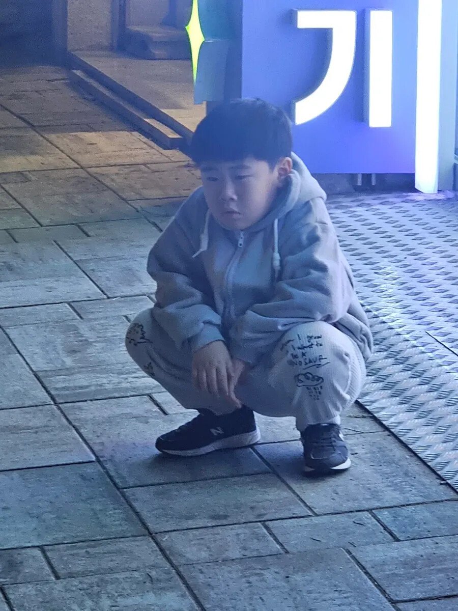 도박에 자산을 탕진하고 넋이 나가버린자