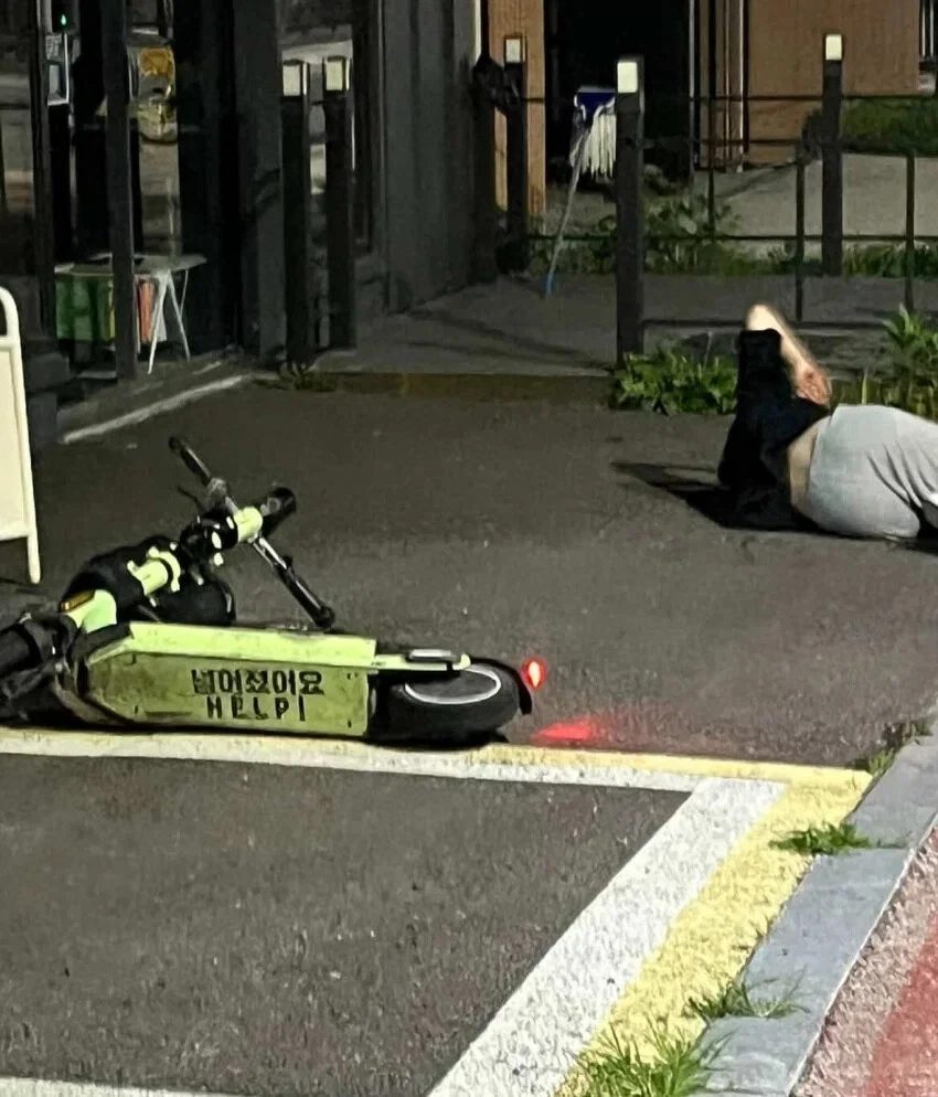 전동 킥보드의 숨겨진 이스터 에그.jpg